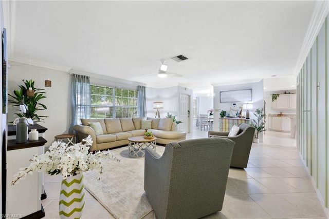 601 97th AVE N, Naples, FL 34108
