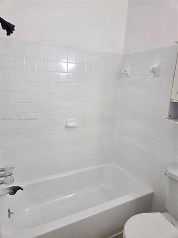 4030 SW 61st Ave 6, Davie, FL 33314