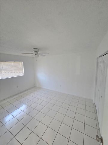 4030 SW 61st Ave 6, Davie, FL 33314