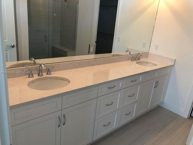 9488 SW Pepoli Way, Port St Lucie, FL 34987