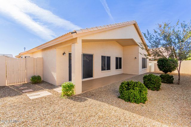 14672 W WHITTON Avenue, Goodyear, AZ 85395