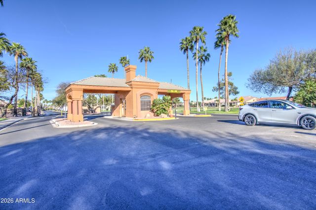 14672 W WHITTON Avenue, Goodyear, AZ 85395