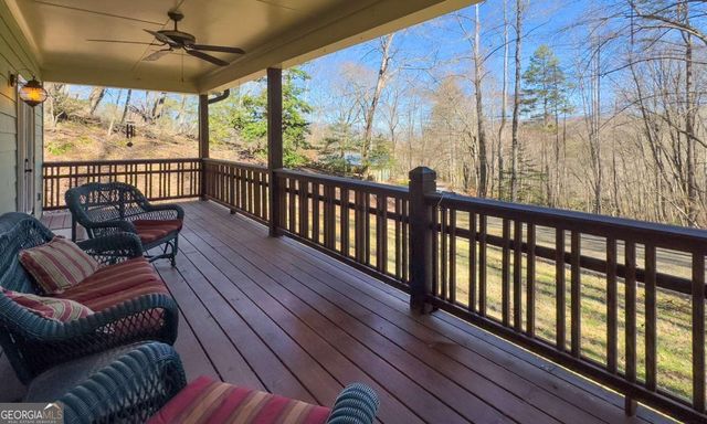 526 Garland Ridge Drive, Hayesville, NC 28904