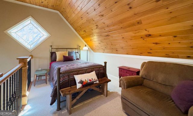 526 Garland Ridge Drive, Hayesville, NC 28904