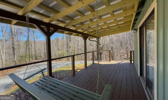 526 Garland Ridge Drive, Hayesville, NC 28904
