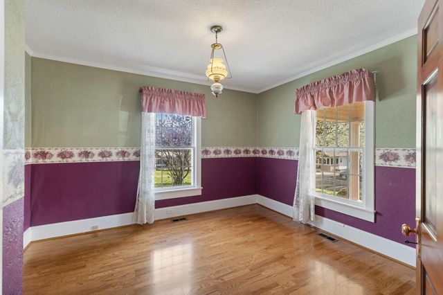 726 Georgia Avenue, Etowah, TN 37331