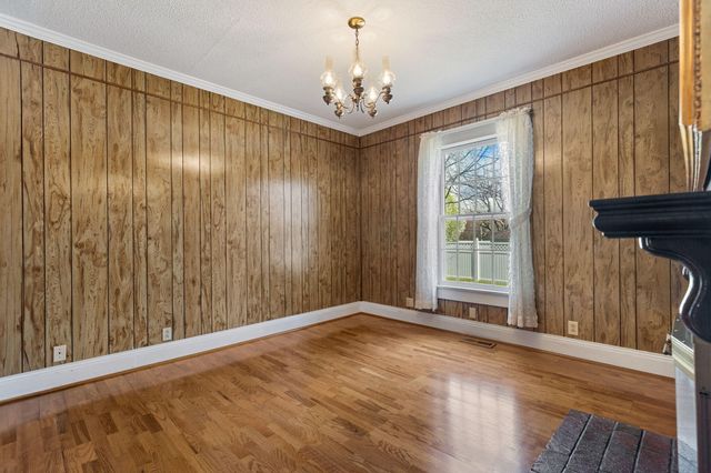 726 Georgia Avenue, Etowah, TN 37331