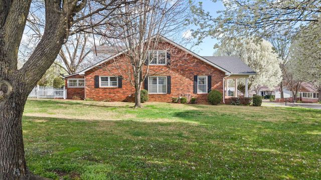726 Georgia Avenue, Etowah, TN 37331