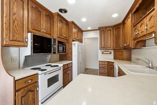 3725 S MILLCREST RD, Millcreek, UT 84109