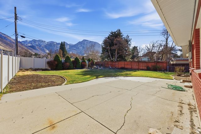 3725 S MILLCREST RD, Millcreek, UT 84109