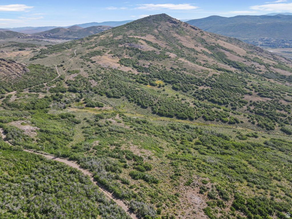 Image 17 of property listing at 12114 N EAST PARK DR, Heber City, UT 84032