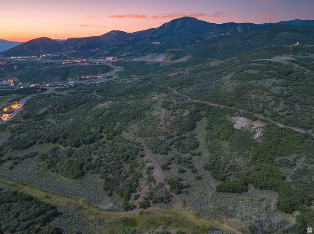 Image 3 of property listing at 12114 N EAST PARK DR, Heber City, UT 84032