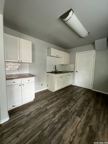 435 N SAN HORACIO AVE, San Antonio, TX 78228