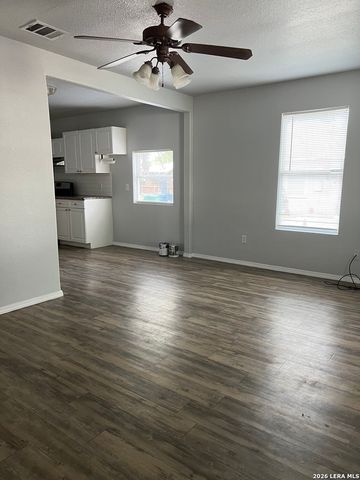 435 N SAN HORACIO AVE, San Antonio, TX 78228