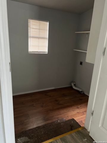 435 N SAN HORACIO AVE, San Antonio, TX 78228