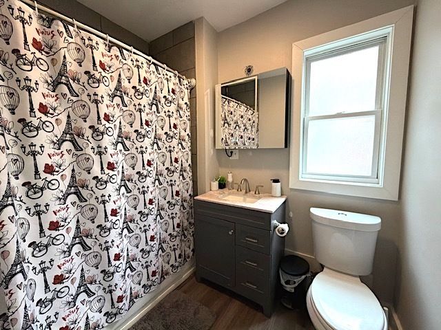 2437 N Central Avenue, Chicago, IL 60639