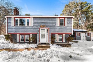 10 Oriole Way, Plymouth, MA 02360