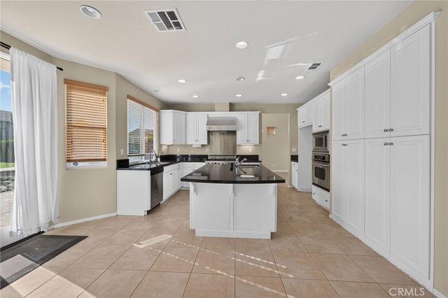 35913 Nonnie, Wildomar, CA 92595