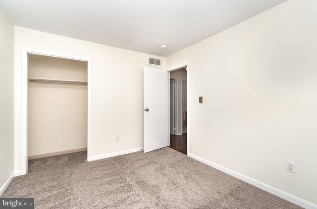988 W AREBA AVE, Hershey, PA 17033
