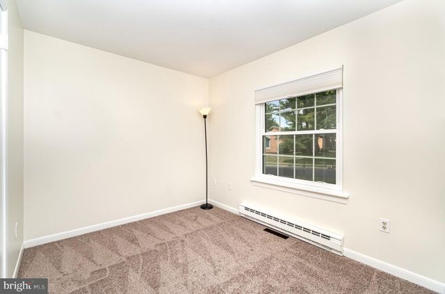 988 W AREBA AVE, Hershey, PA 17033