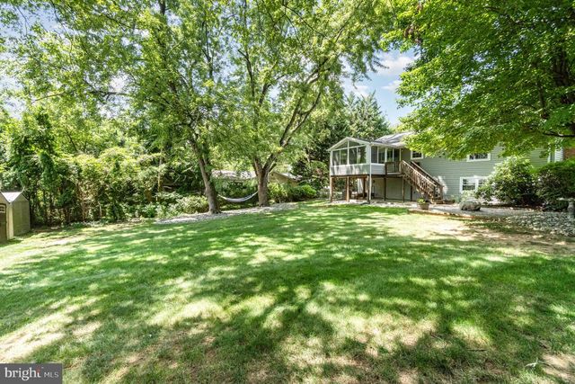 988 W AREBA AVE, Hershey, PA 17033