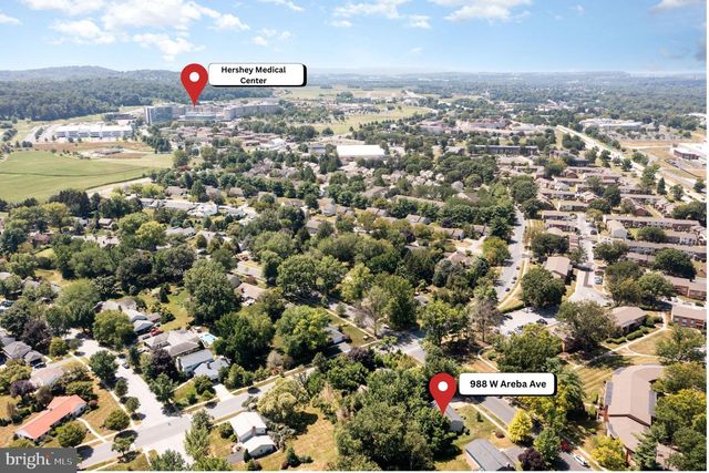 988 W AREBA AVE, Hershey, PA 17033