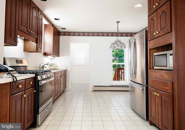 3127 WILLOUGHBY RD, Baltimore, MD 21234