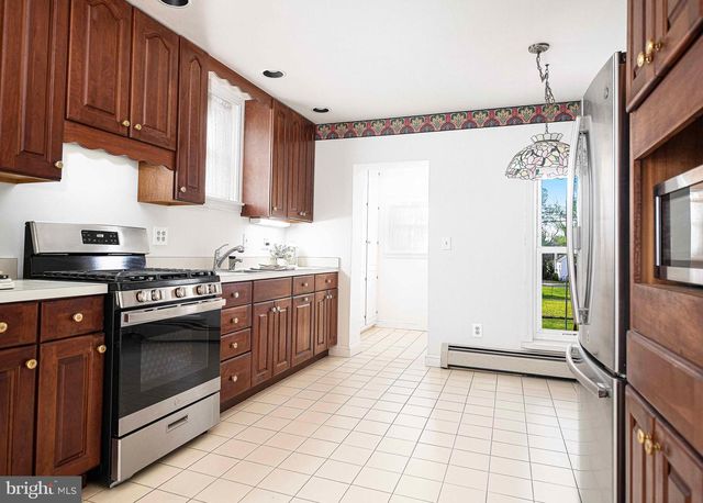 3127 WILLOUGHBY RD, Baltimore, MD 21234