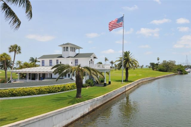 10301 CORAL LANDINGS COURT 104, Placida, FL 33946