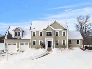 718 Main St, West Newbury, MA 01985