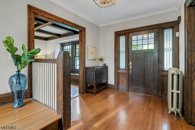 89 Beechwood Rd, Summit City, NJ 07901