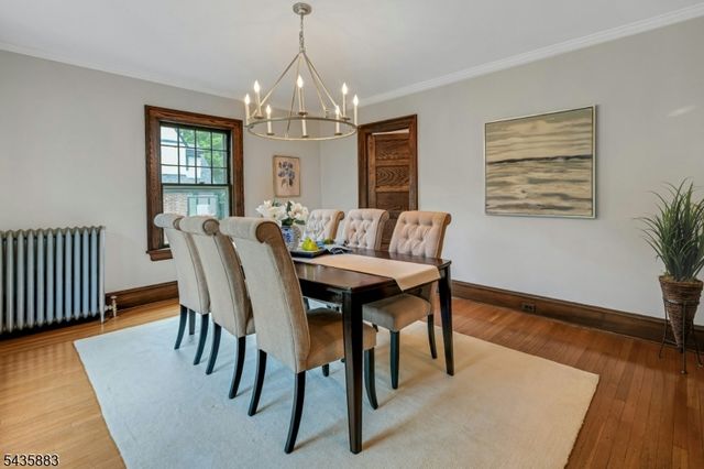 89 Beechwood Rd, Summit City, NJ 07901