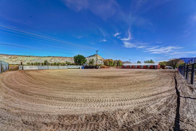649 33 Road, Clifton, CO 81520