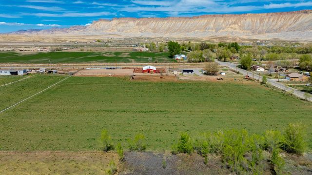 649 33 Road, Clifton, CO 81520