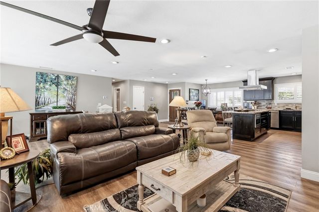 5011 Santa Fe, Yorba Linda, CA 92886