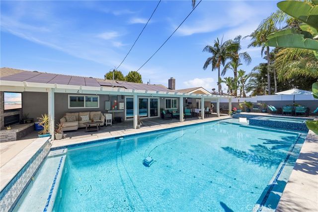 5011 Santa Fe, Yorba Linda, CA 92886