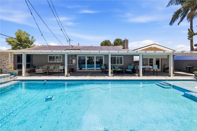 5011 Santa Fe, Yorba Linda, CA 92886