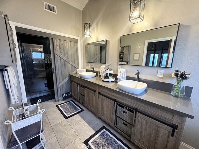 5011 Santa Fe, Yorba Linda, CA 92886