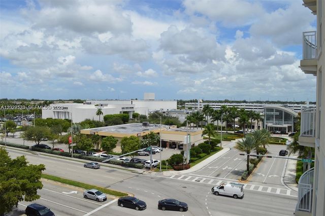 7270 SW 88th Street B502, Miami, FL 33156