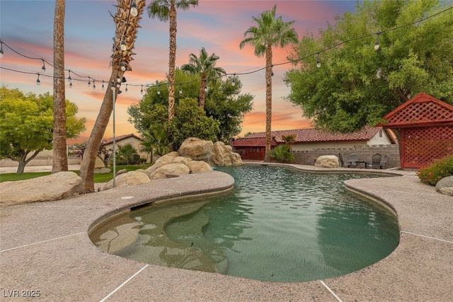 5321 North Durango Drive, Las Vegas, NV 89149