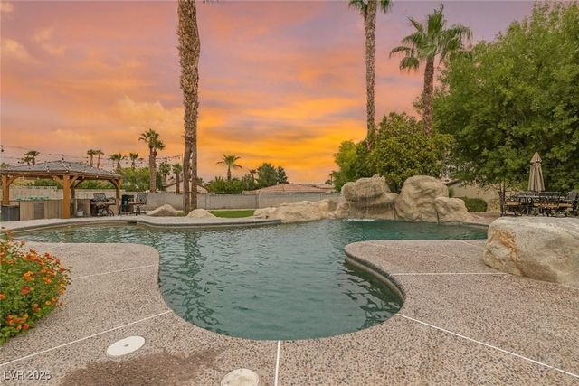 5321 North Durango Drive, Las Vegas, NV 89149