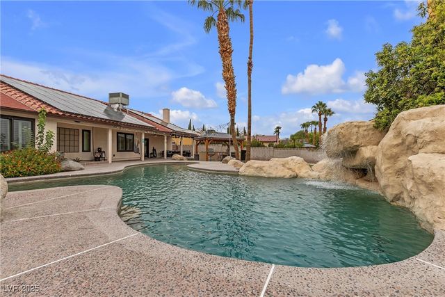 5321 North Durango Drive, Las Vegas, NV 89149