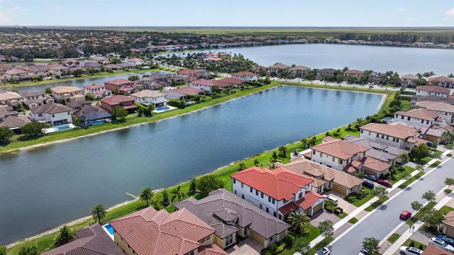 12090 Lake Trail Lane, Parkland, FL 33076