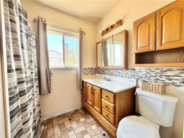 1335 N Riverside Ave, Rialto, CA 92376