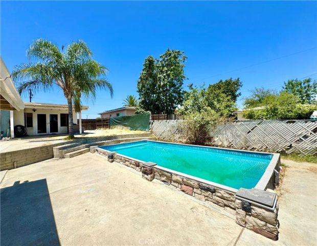 1335 N Riverside Ave, Rialto, CA 92376