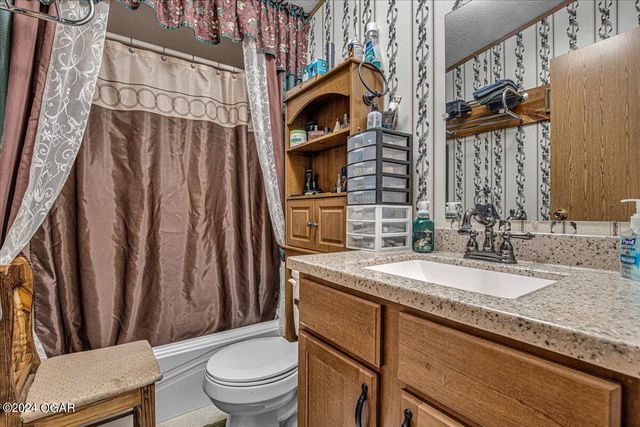 943 Hickory Lane, Pineville, MO 64856