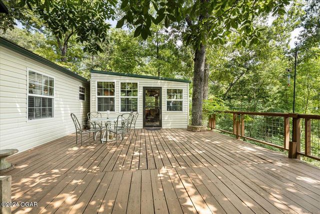 943 Hickory Lane, Pineville, MO 64856