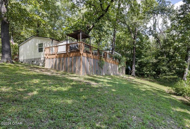 943 Hickory Lane, Pineville, MO 64856