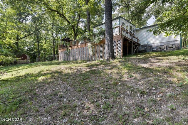 943 Hickory Lane, Pineville, MO 64856