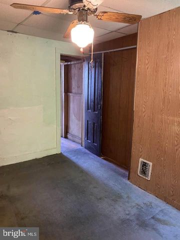 918 APPLETON ST, Baltimore, MD 21217